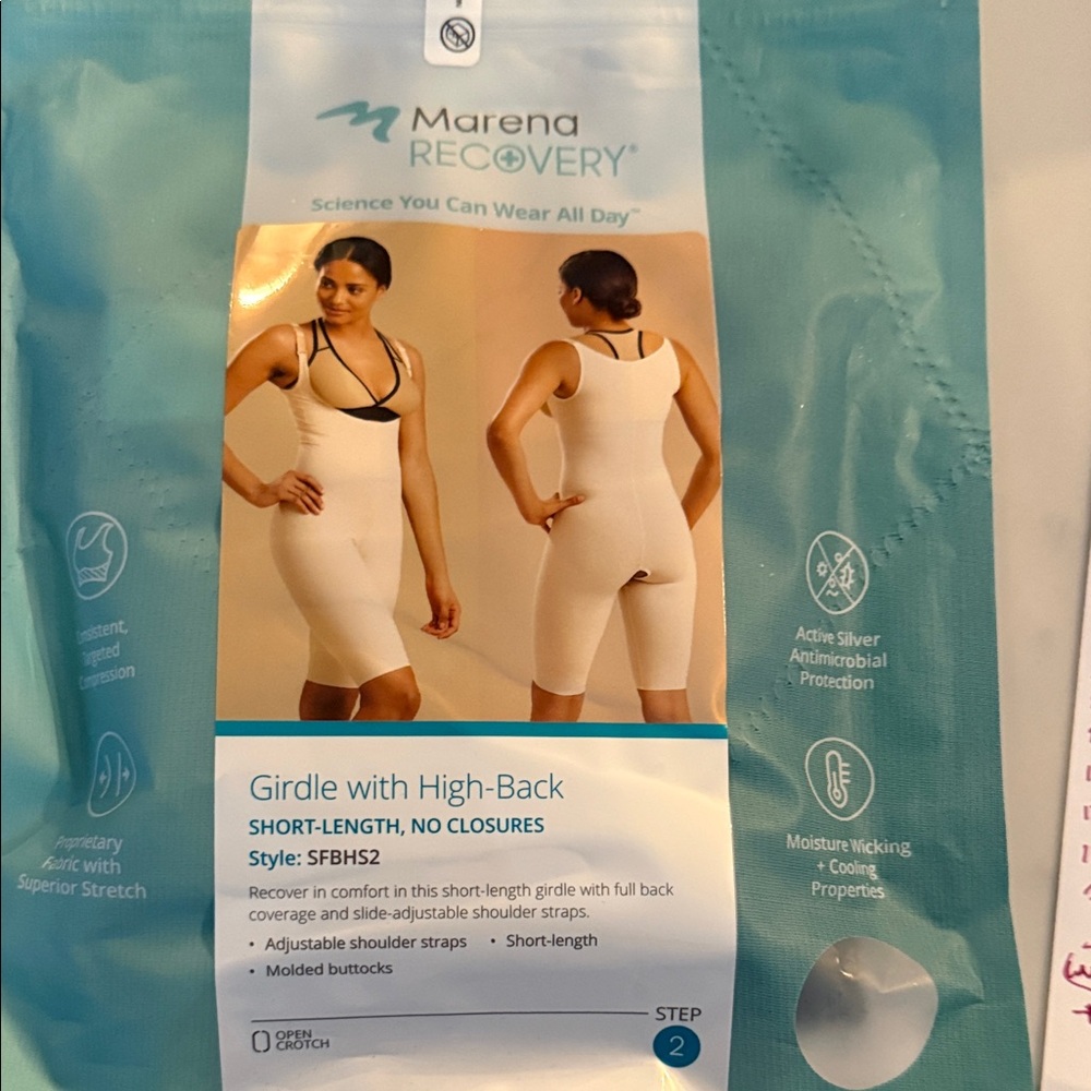 Marena Girdle short length High-Back Step 2